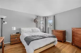 35 Squantum Dr, Middletown, RI 02842 - Photo 19