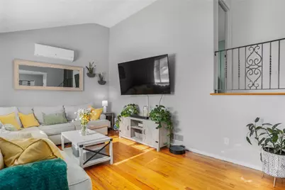 35 Squantum Drive, Middletown, RI 02842 - Photo 7