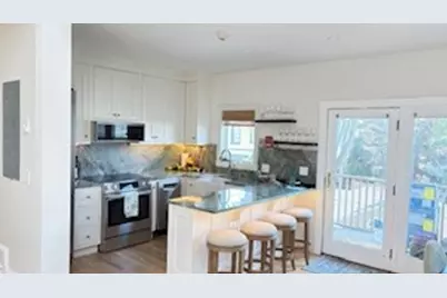 75 Pelham Street #D, Newport, RI 02840 - Photo 3