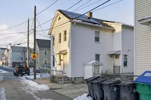 6 Bailey Ct, Providence, RI 02909 - Photo 3