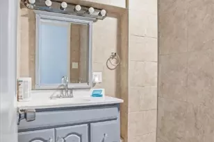 6 Bailey Ct, Providence, RI 02909 - Photo 15