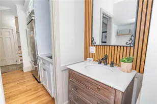 400 Angell St, Providence, RI 02906 - Photo 9