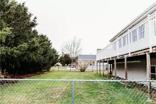 16 Ward Ave, Middletown, RI 02842 - Photo 5