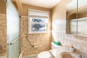 727 Mendon Rd, Woonsocket, RI 02895 - Photo 21