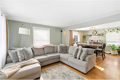 727 Mendon Road, Woonsocket, RI 02895 - Photo 9