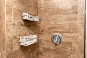 727 Mendon Rd, Woonsocket, RI 02895 - Photo 33