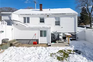 727 Mendon Rd, Woonsocket, RI 02895 - Photo 37