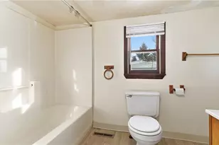 51 Pequot Ave, Cumberland, RI 02864 - Photo 13