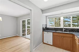 51 Arbor Dr, Providence, RI 02908 - Photo 7