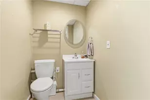 51 Arbor Dr, Providence, RI 02908 - Photo 19