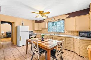 53 Samuel Ave, Pawtucket, RI 02860 - Photo 17