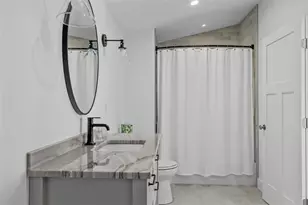 319 Riverside St, Portsmouth, RI 02871 - Photo 9