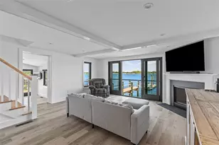 319 Riverside St, Portsmouth, RI 02871 - Photo 7