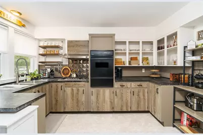 821 Post Road, Warwick, RI 02888 - Photo 9