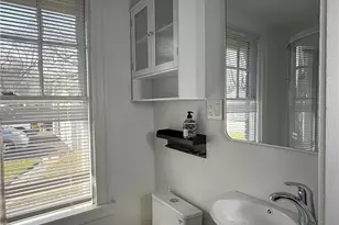 821 Post Rd, Warwick, RI 02888 - Photo 11