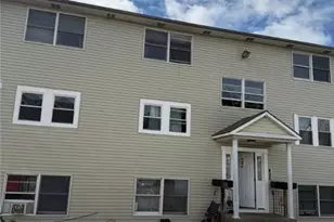 61 Esten Ave, Pawtucket, RI 02860 - Photo 1