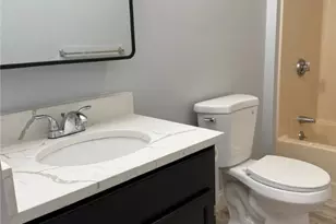 61 Esten Ave, Pawtucket, RI 02860 - Photo 15