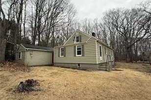 100 Swan Rd, Smithfield, RI 02917 - Photo 5