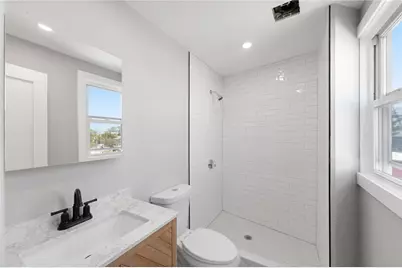 735 Broadway, Pawtucket, RI 02861 - Photo 13