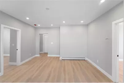 735 Broadway, Pawtucket, RI 02861 - Photo 7