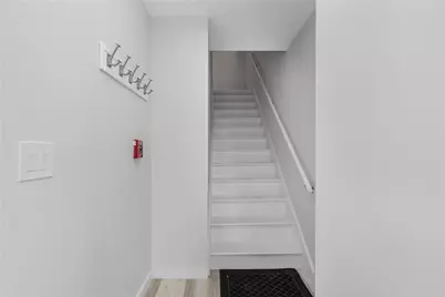 458 Thames Street #B, Newport, RI 02840 - Photo 35