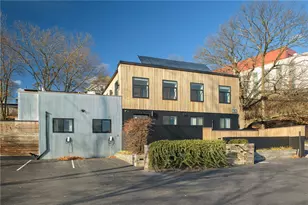 28 Wolcott St, Providence, RI 02908 - Photo 3