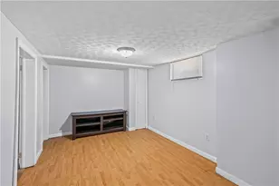 220 Bay View Ave, Cranston, RI 02905 - Photo 21