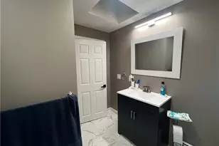 11 Hillhurst Ave, Providence, RI 02909 - Photo 11