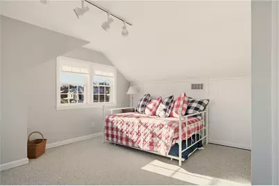 198 Gibbs Avenue, Newport, RI 02840 - Photo 33