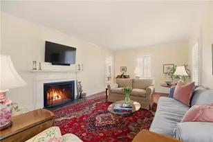 198 Gibbs Ave, Newport, RI 02840 - Photo 9