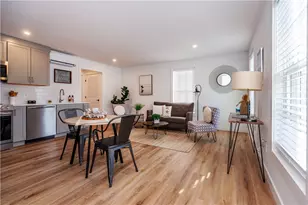 32 Exchange St, East Greenwich, RI 02818 - Photo 9