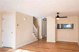 25 Sharon St, Cranston, RI 02910 - Photo 15