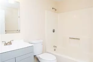 25 Sharon St, Cranston, RI 02910 - Photo 9