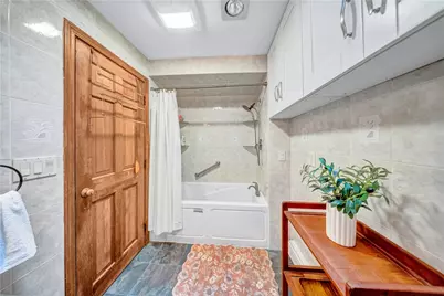 3945 Post Road, Warwick, RI 02886 - Photo 11