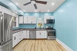 20 Brush Hill Rd, Providence, RI 02909 - Photo 5