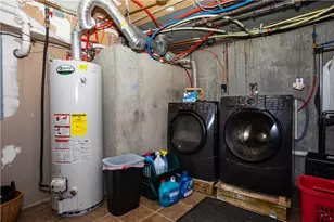 546 Lonsdale Ave, Central Falls, RI 02863 - Photo 41