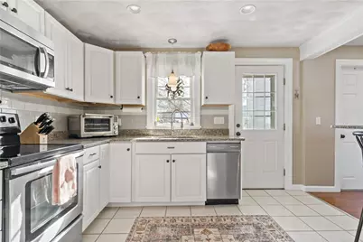 10 Cosett Road, Warwick, RI 02886 - Photo 11