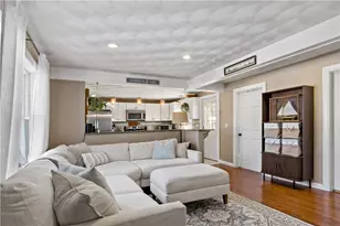 10 Cosett Rd, Warwick, RI 02886 - Photo 5