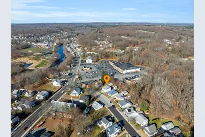 10 Huntington Avenue, Blackstone, MA 01504 - Photo 3