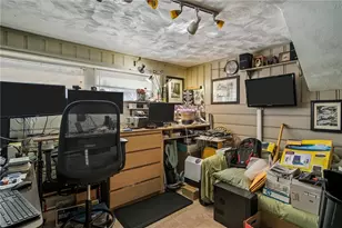 33 Orchard View Rd, Portsmouth, RI 02871 - Photo 35