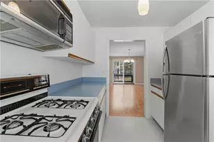 39 Waterview Dr, Smithfield, RI 02917 - Photo 11