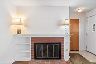 30 Torrington Dr, Warwick, RI 02889 - Photo 5