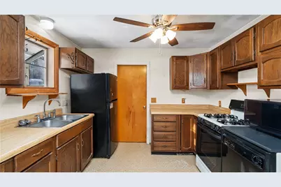 30 Torrington Drive, Warwick, RI 02889 - Photo 11