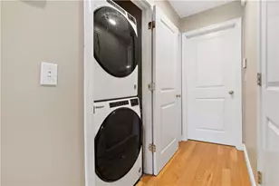 667 Metacom Ave, Bristol, RI 02809 - Photo 19