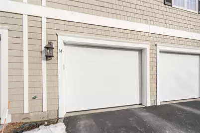 667 Metacom Avenue #14, Bristol, RI 02809 - Photo 3