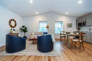 32 Exchange St, East Greenwich, RI 02818 - Photo 17