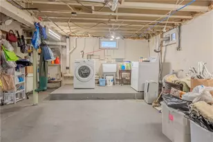 73 Western Promenade St, Cranston, RI 02905 - Photo 9