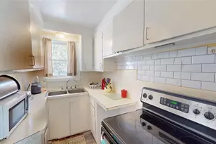 43 Higgins Ave, Providence, RI 02908 - Photo 21