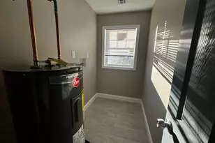 375 Public St, Providence, RI 02905 - Photo 9