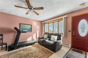 56 Warwick St, East Providence, RI 02914 - Photo 5